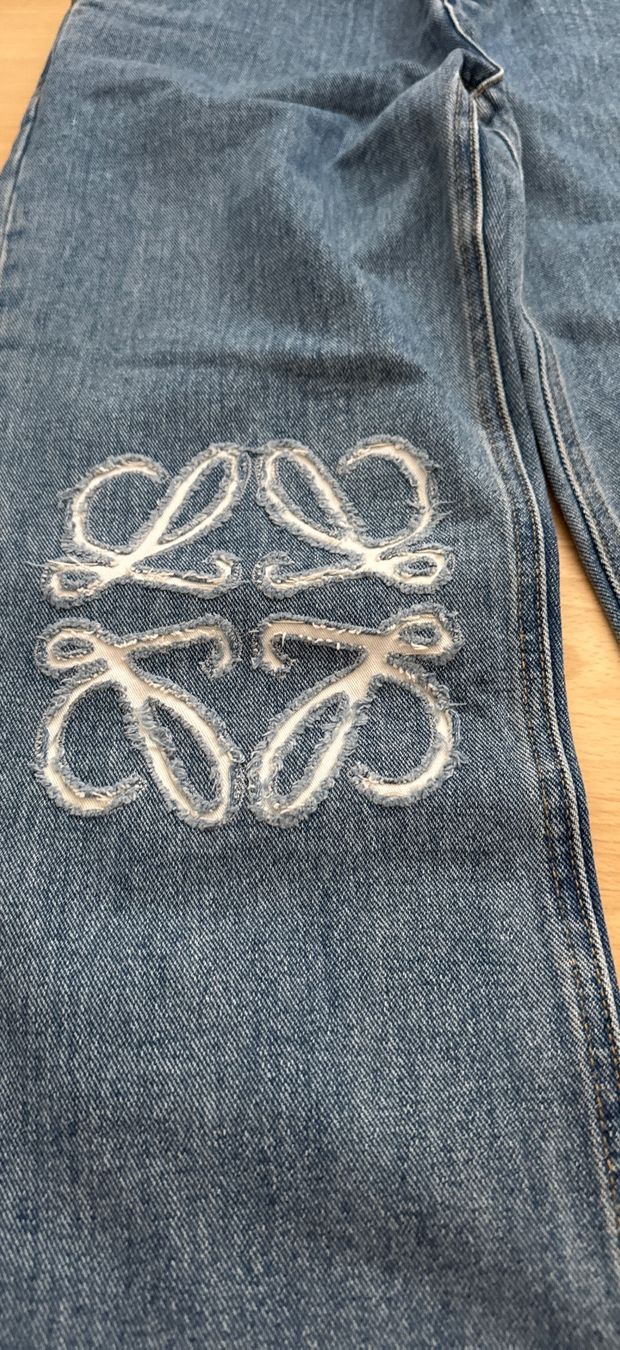 Loewe Jeans: Loewe Jeans – Gebraucht aus Jonschwil von iri_sj9x 1