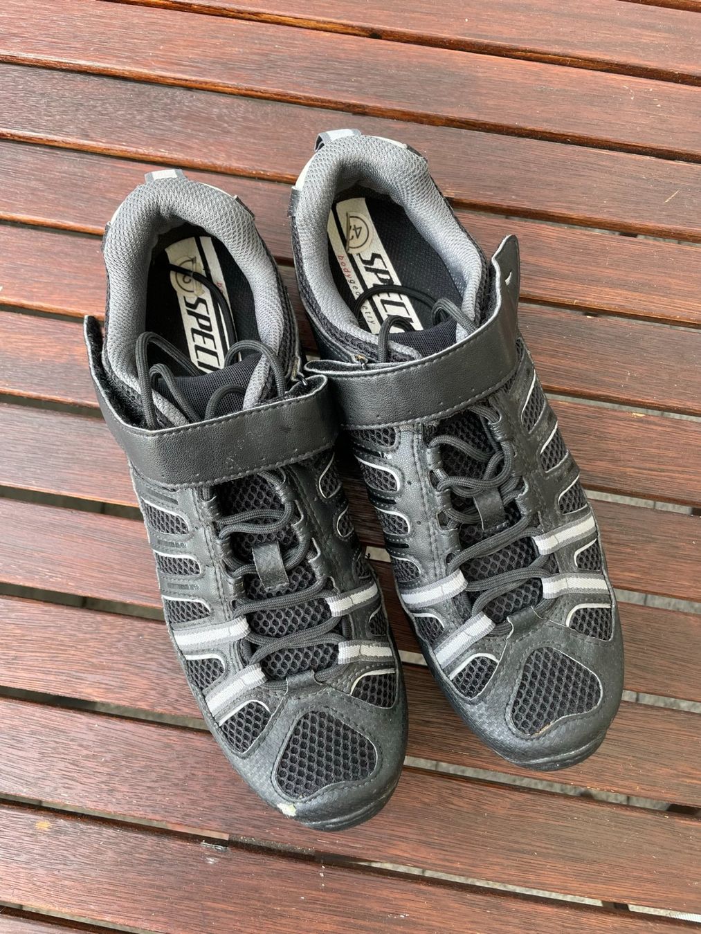 Specialized Herrenschuhe: Specialzed MTB schuhe Grosse 42 mit Vibram Sole – Neu und originalverpackt aus Unterterzen von
