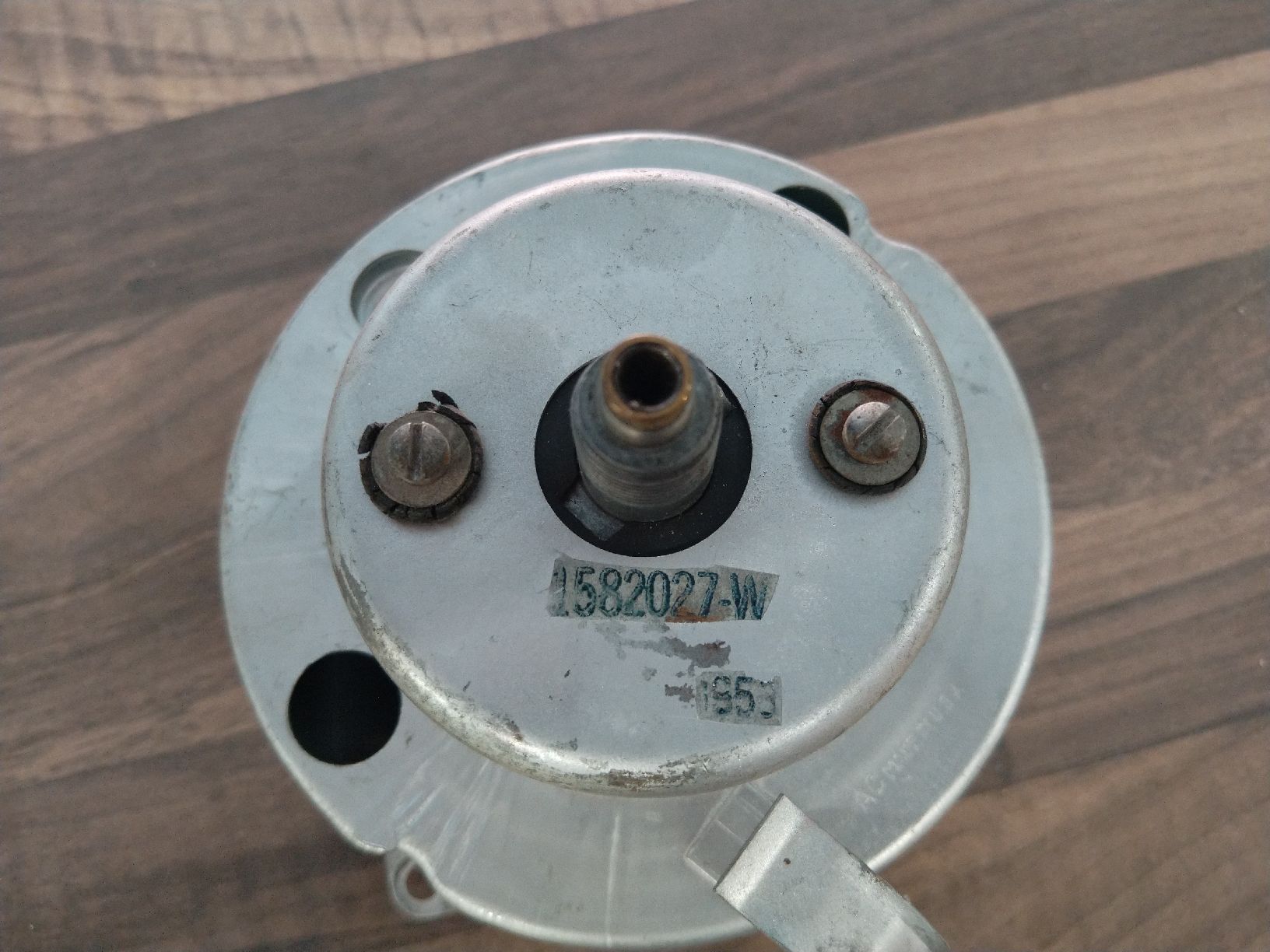 Chevrolet Tutti pezzi di ricambio auto: Chevrolet Tachometer 1953/54 – Usato da Steinen venduto da Blackcadillac 1
