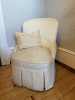 Kleiner Fauteuil, Laura Ashley Stoff weiss