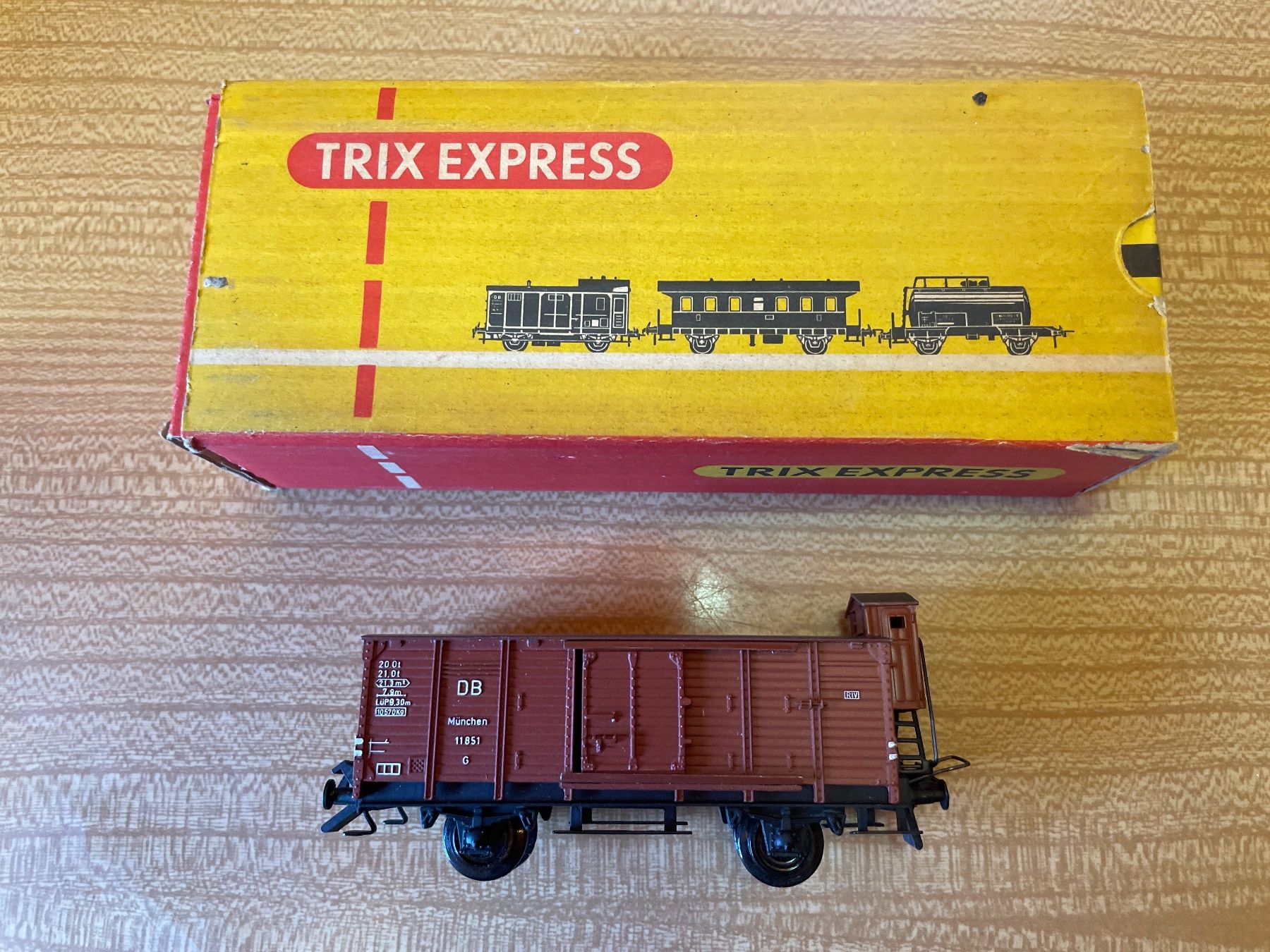Trix Modelleisenbahnen: Trix Express H0 420 Güterwagen DB – Gebraucht aus Suhr von Daneli7 4