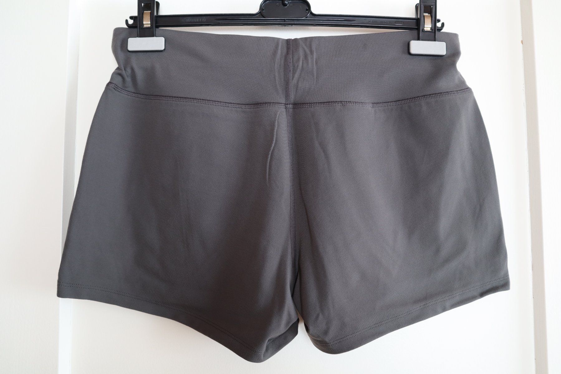 Mexx Hosen: kurze Shorts / Sporthose, Mexx, M, elastisch, anthrazit – Neu (gemäss Beschreibung) aus Wattwil von diamant1 1