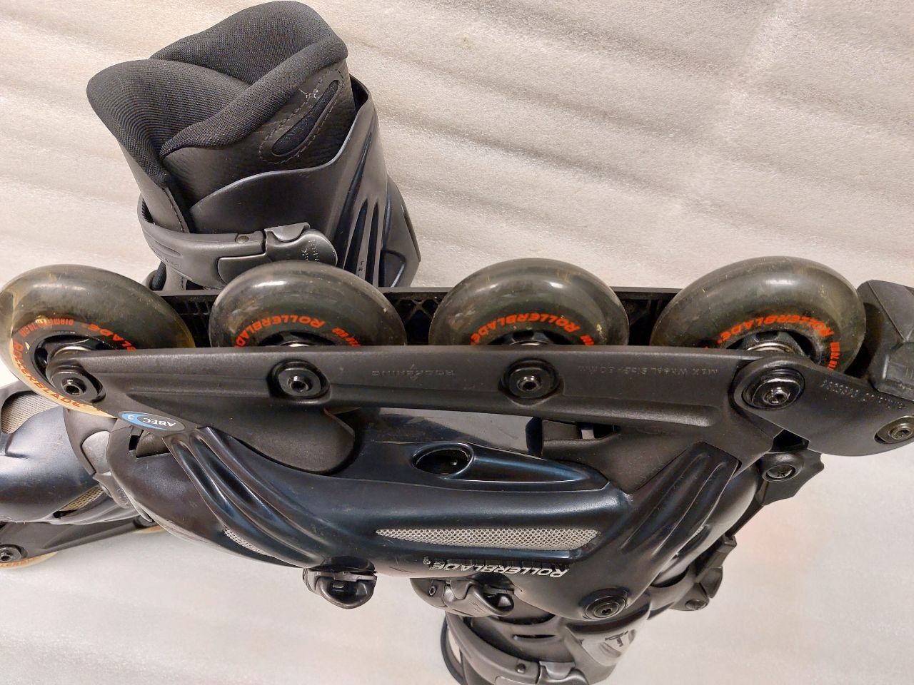 Pattini in linea & Pattini a rotelle: Patins à roulettes Rollerblade taille 38/39 + casque – Usato da Pambio Noranco venduto da Pol69 2