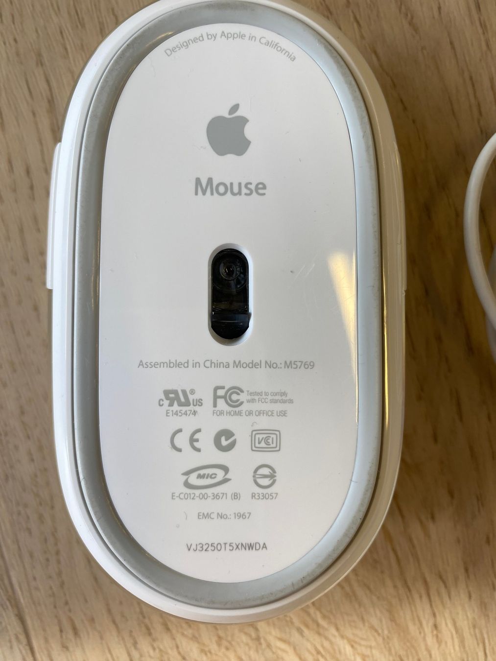 Apple Mouse: Apple Mighty Mouse USB A1152 Retro Mac iMac G4 G5 – Usato da Wetzikon ZH venduto da BackToRetro 3