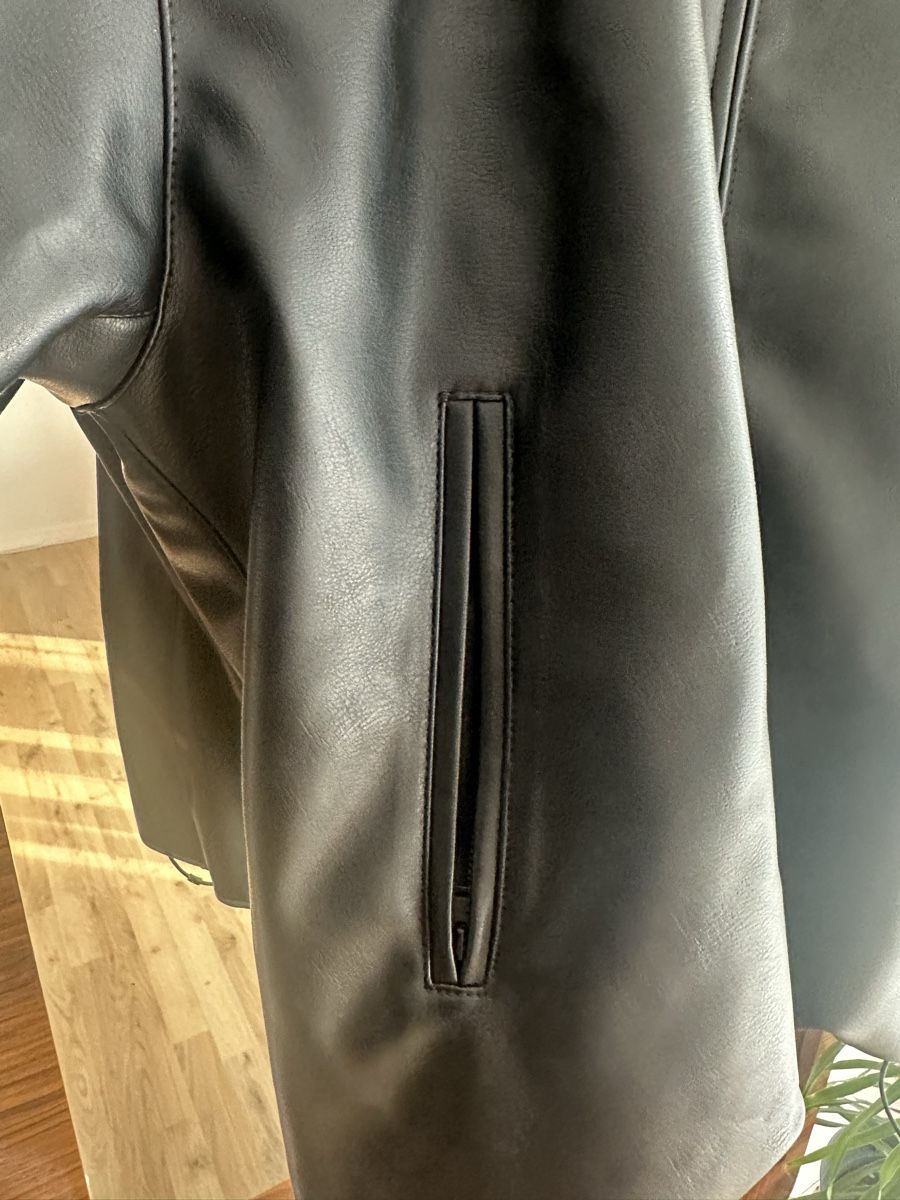 Uniqlo Giacche: Uniqlo Jacke XXL – Usato da Triengen venduto da Meetmeatthebodega 3