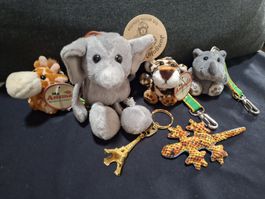 Lot de porte-clés animaux et souvenir Paris neufs