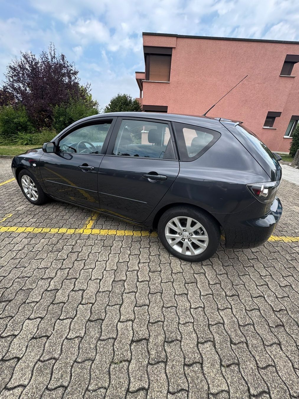 Mazda Automobili: Mazda 3 1.6 Hatchback – Usato da Frauenfeld venduto da eliane.maeder 1