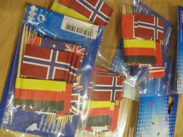 viele Party Spiesschen mit Länderflaggen, 5 Packungen