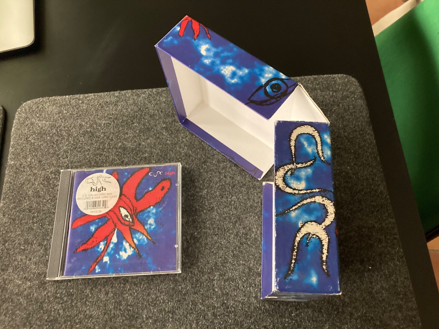 CD: The Cure - High (Box Set) – Usato da Fribourg venduto da Karushi 6