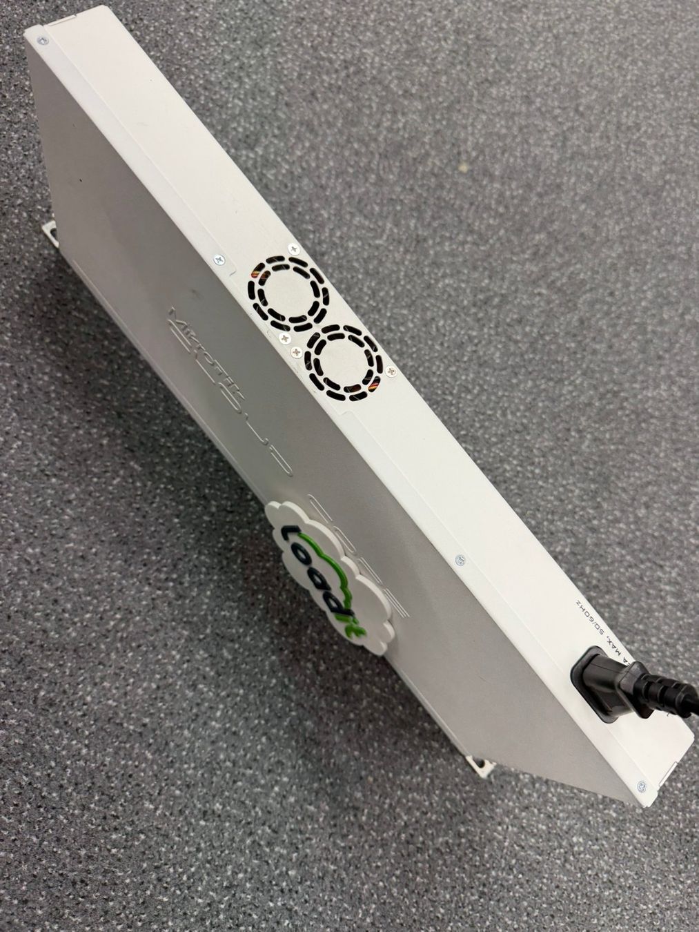 Mikrotik Modems & Router: MikroTik CCR1036-12G-4S Cloud Core Router – Gebraucht aus Hünenberg von loaditAG 1