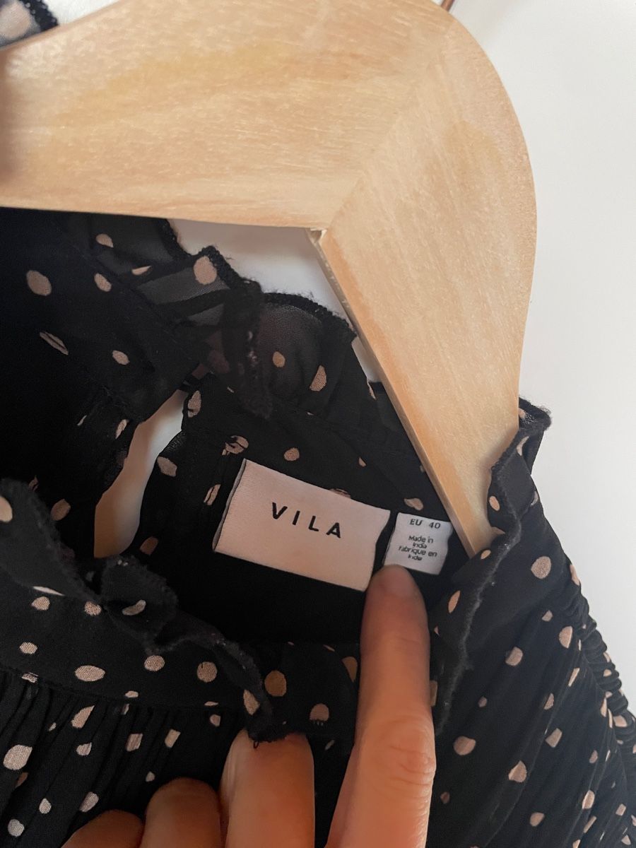 Vila Kleider: Vila Kleid, schwarz, mit Pünktchen, Grösse 40 – Gebraucht aus Buchs SG von Buxerli_ 2