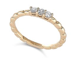 Anello in oro rosa con diamanti naturali