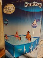 Pool mit Sandfilterpumpe inkl. Reinigungsbällen