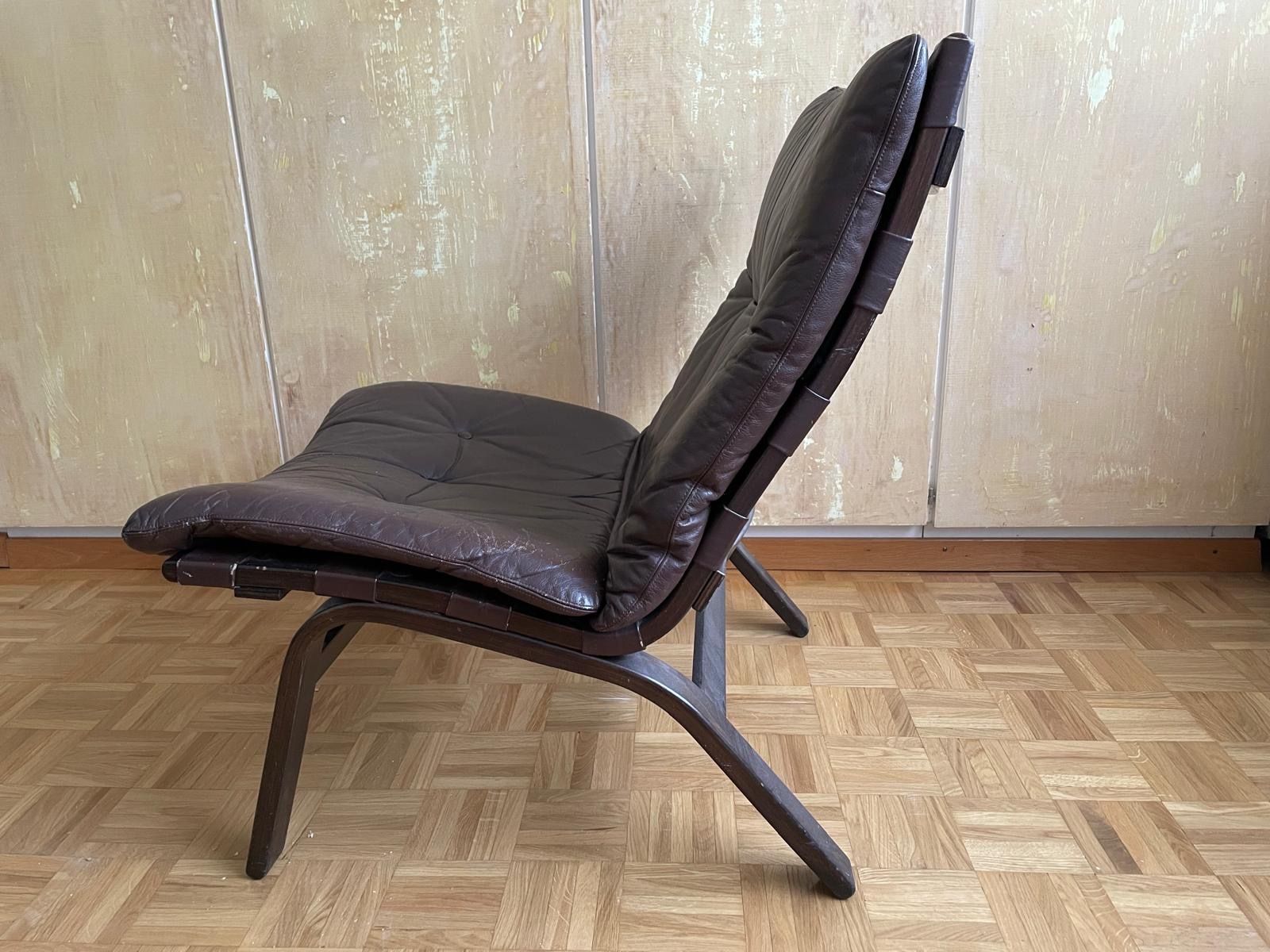 Poltrone: Sessel mit Echtleder-Auflage – Usato da Schlieren venduto da rom_7z6m 1