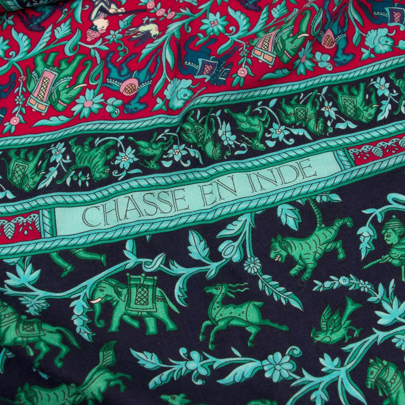 Hermès Foulards, Tücher & Schals: Hermès 140 “Chasse en Inde” – Gebraucht aus Binningen von Designerlabels 7