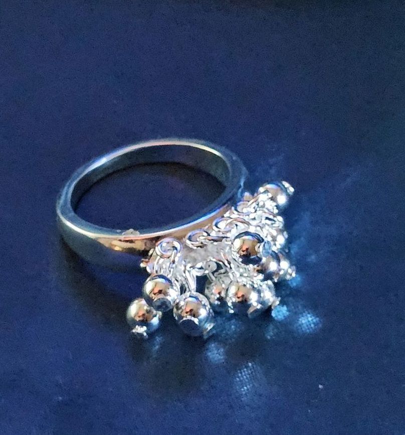 Anelli: Stilvoller Ring, 925 versilbert, Gr. 8 – Nuovo (secondo la descrizione) da Grenchen venduto da maretop 1