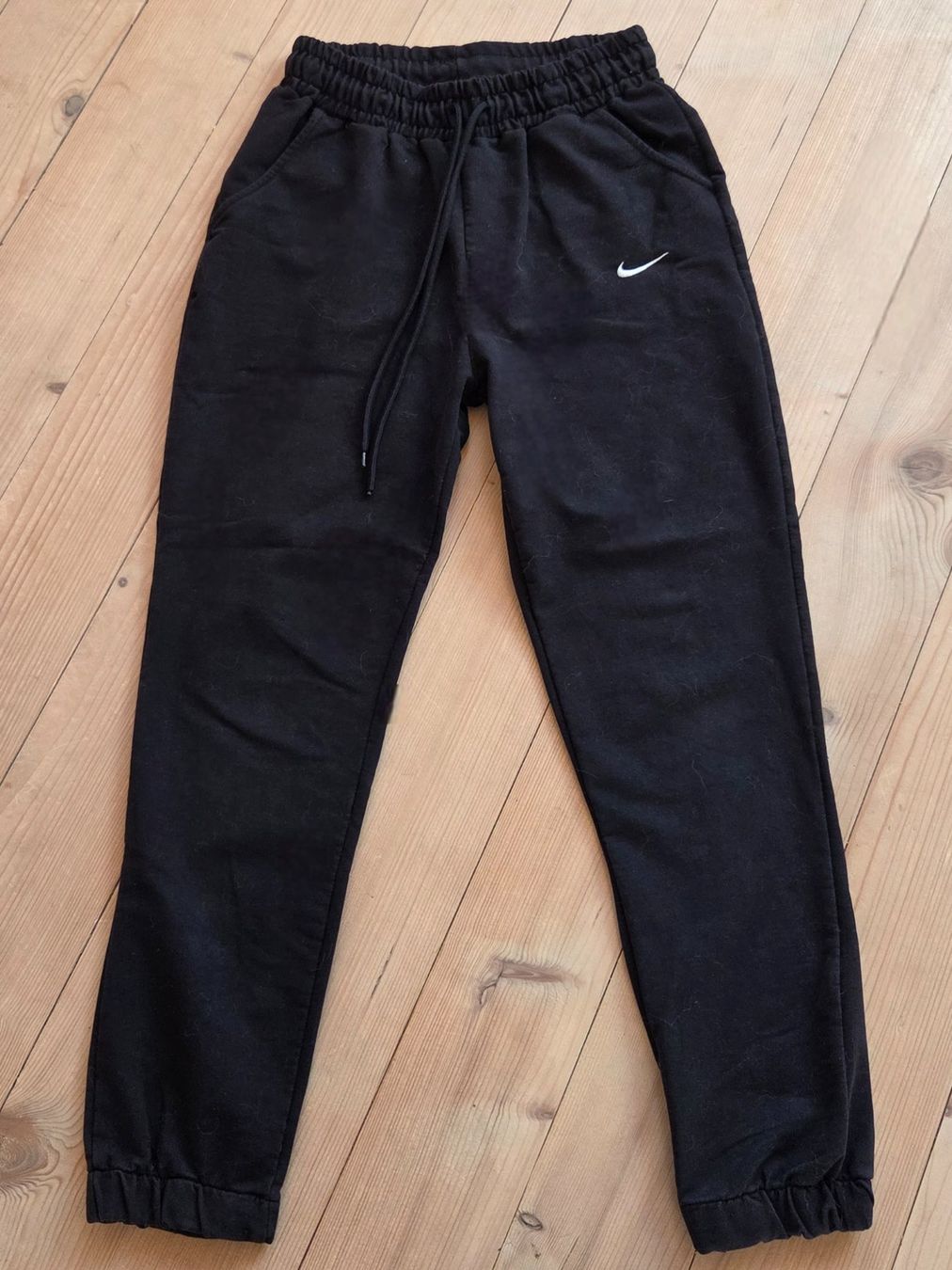 Nike Pantalons: Trainerhose/Hose/Trainer/Jogginghose Nike ,Gr.L – D'occasion à Siblingen par Vany_McDougall 2
