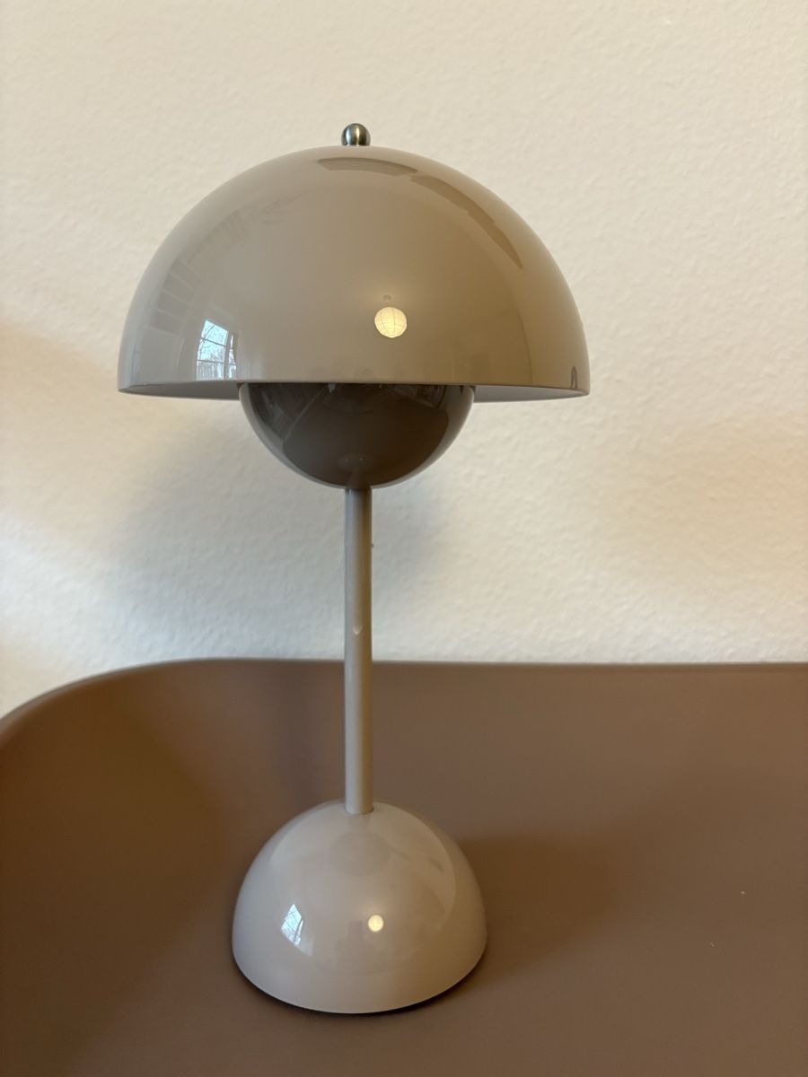&Tradition Lampade: Flowerpot VP9 Lampe von &Tradition – Usato da Zürich venduto da Evesophie