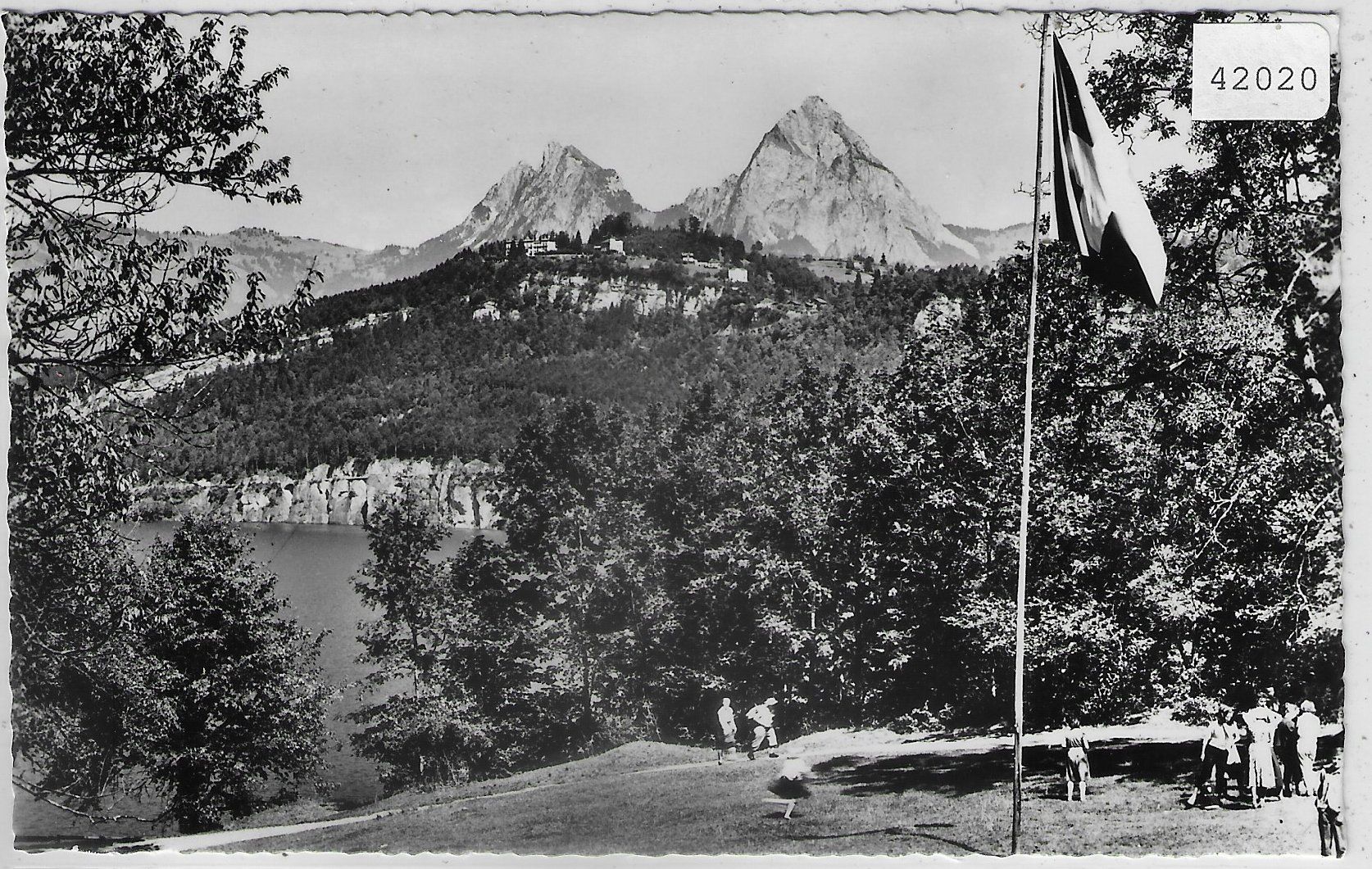 Cartoline postali: Rütliwiese gegen Mythen – Usato da Ettingen venduto da Kartenplanet