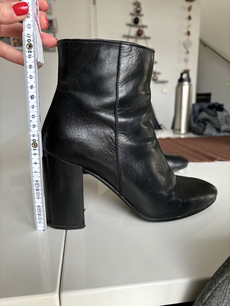 Scarpe da donna: Bottines à talon noire en cuir – Usato da Zürich venduto da mps_9cp7 5