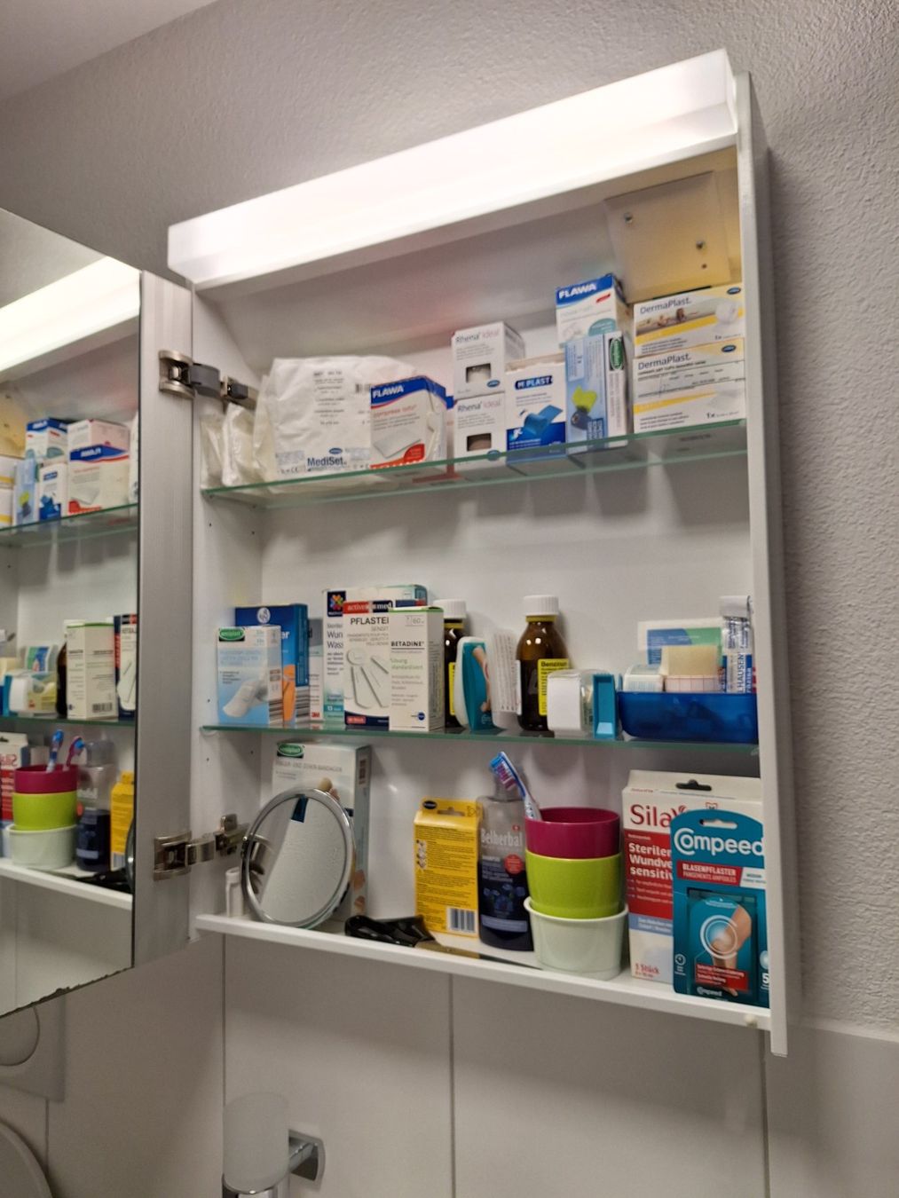 Armadietti a specchio: Spiegelschrank – Usato da Aadorf venduto da Yvonne58 1