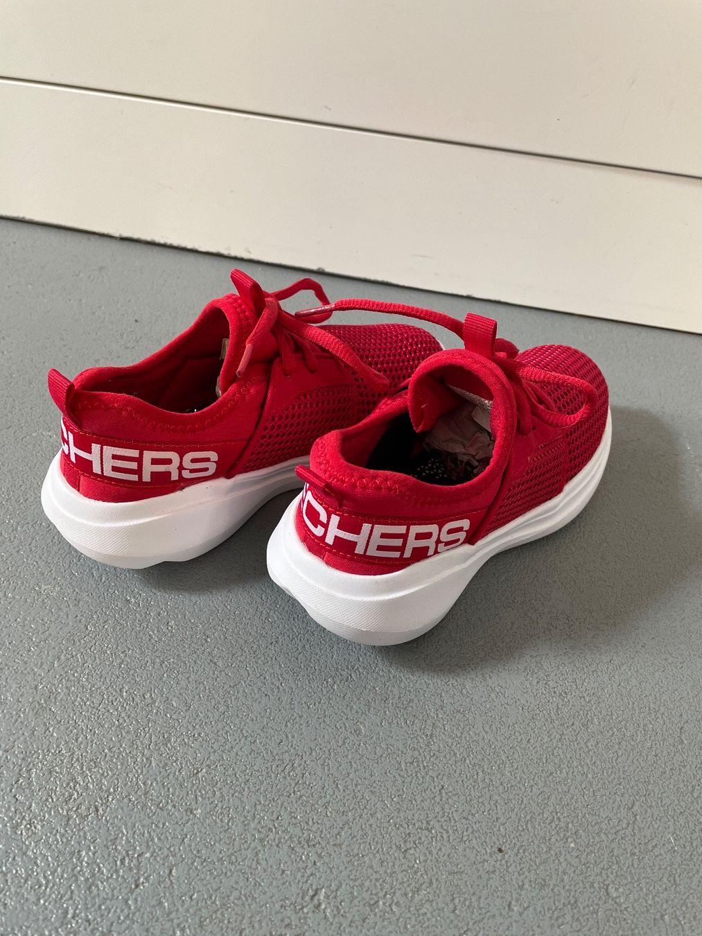 Skechers Scarpe da uomo: Skechers GoRun Sneakers EU30 – Usato da Uznach venduto da Player6 3