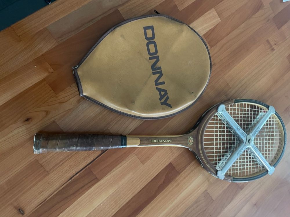 Raquette De Tennis Vintage MAJESTIC En Bois Avec Cadre De Tension - Modèle Rare Dunlop