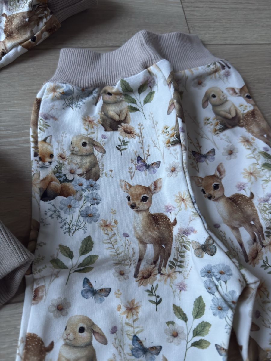 Ensembles coordonnés: Handgefertigter Kinder Pullover, Hose und Halstuch, 68/74 – Neuf avec emballage d'origine à Sarmenstorf par Nathaliie_21 1