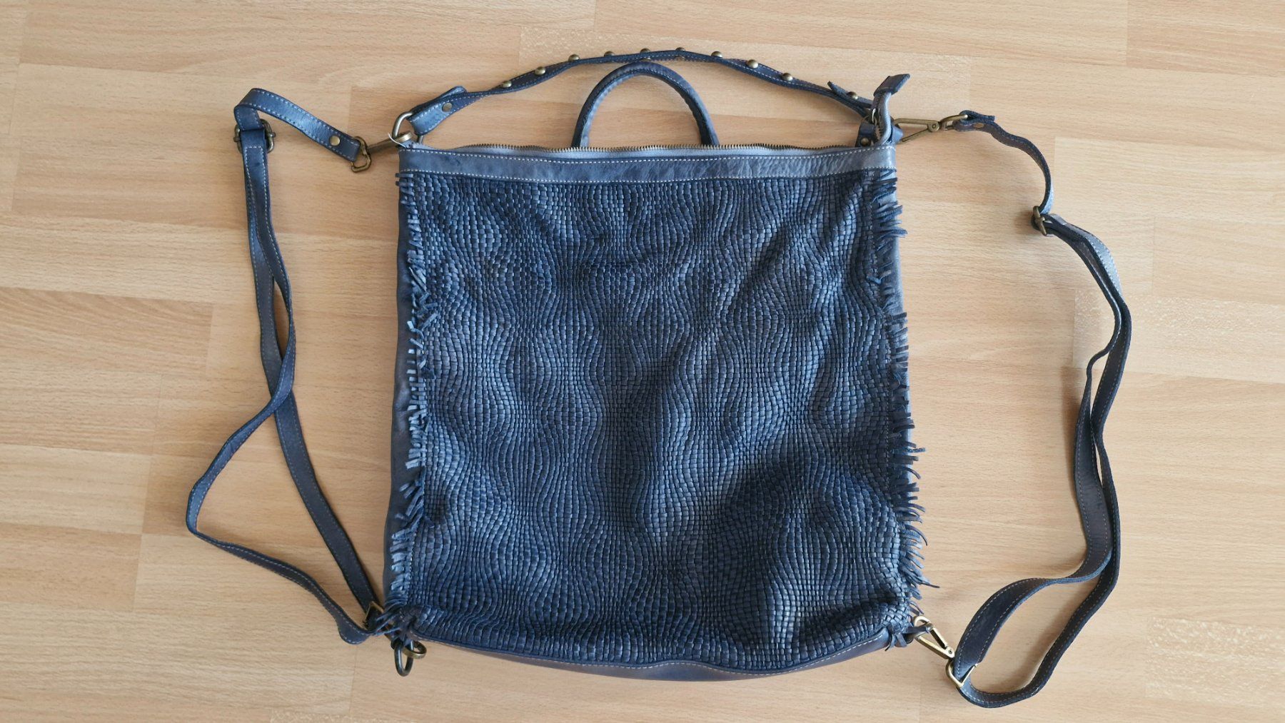 Borse da donna: Ledertasche Rucksack blau – Nuovo (secondo la descrizione) da Meggen venduto da rebir