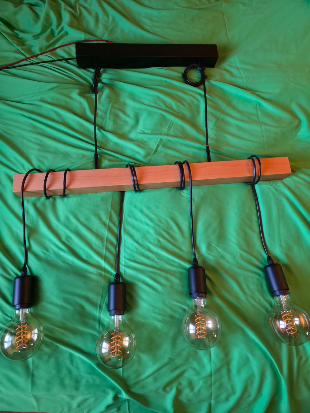 Philips Lampadari & plafoniere: Schöne Lampe inkl. 4 Hue Leuchtmittel – Usato da Oberiberg venduto da Obi1073 1