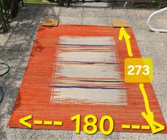 Tapis motif rayures orange et blanc 180x273 cm