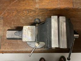 Werkstatt-Schraubstock BROOKLYN TOOL guter Zustand
