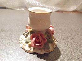 Kerzenständer mit rosa Rosen, Goldverzie