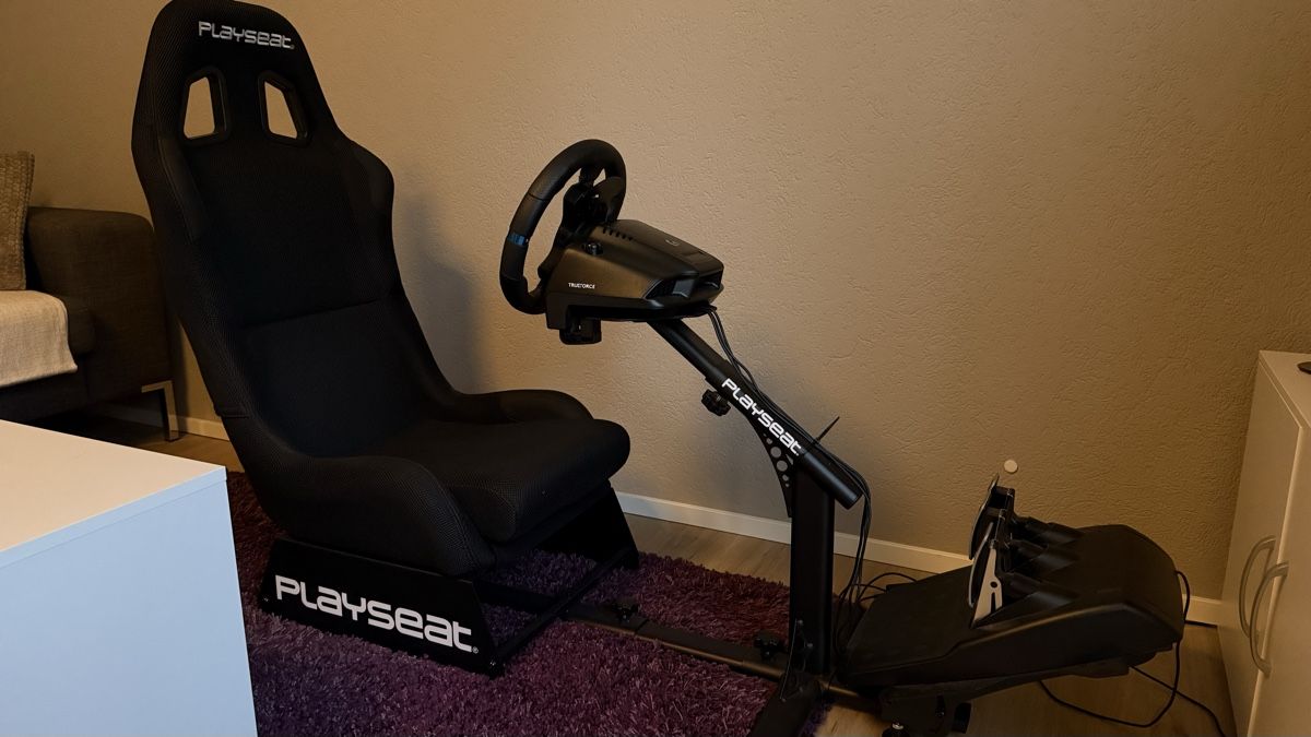 Logitech Console: Top Simracing LogitechG G923 mit Playseat Evolution – Usato da Laupen ZH venduto da Logocad 3