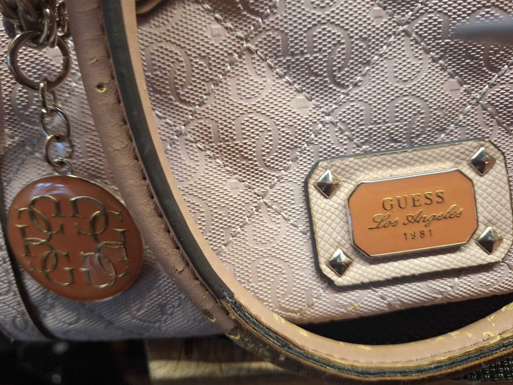 Guess Borse da donna: Guess Tasche , puderrosa – Usato da Rheinfelden venduto da Cleopatra2000 9