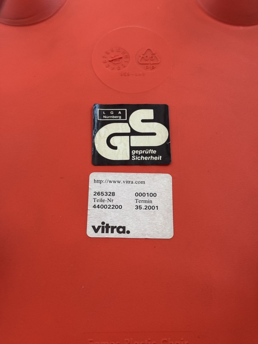 Vitra Stühle: ORIGINAL VITRA EAMES PLASTIC SIDE CHAIR DSR STUHL ORANGE – Gebraucht aus Bern von carminel8 1