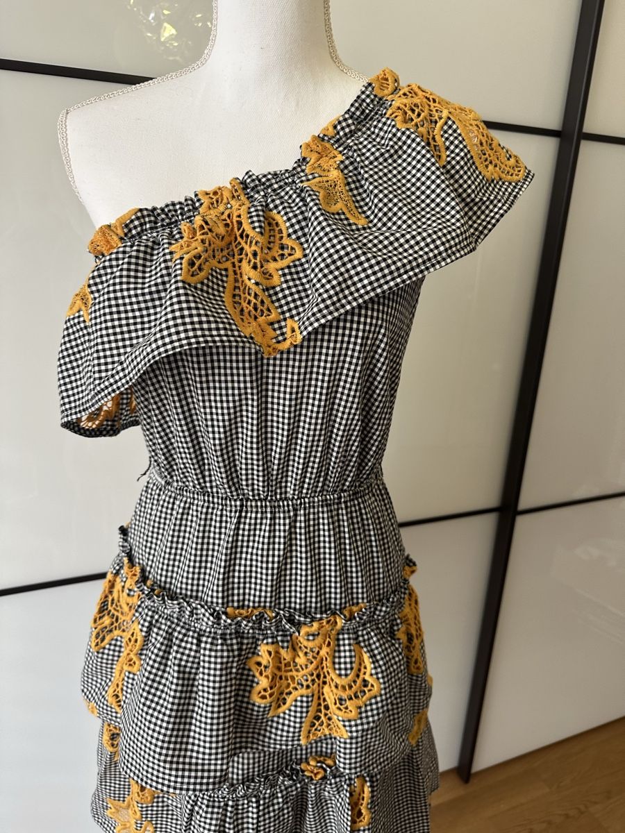 Sandro Vestiti: Kleid Sandro, 36 Frühling Sommer – Nuovo (secondo la descrizione) da Küssnacht am Rigi venduto da Herlinde 1