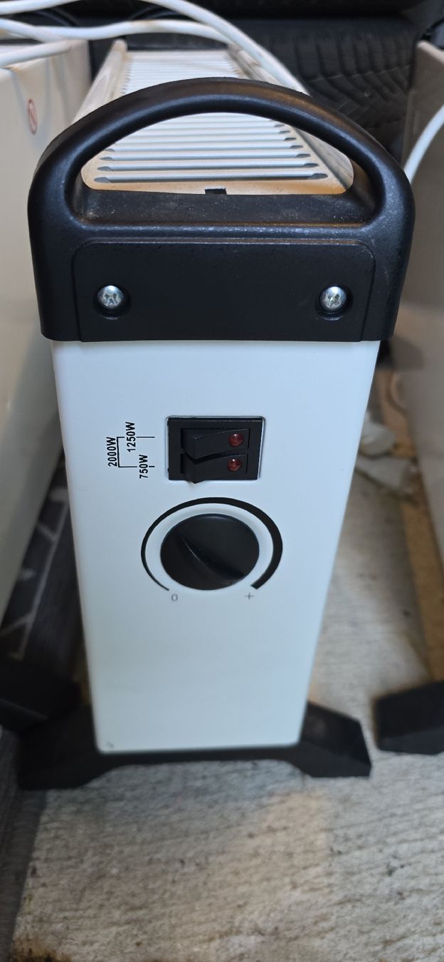 Heizgeräte: Elektro Heizungen – Gebraucht aus Oetwil am See von four_rosses 1