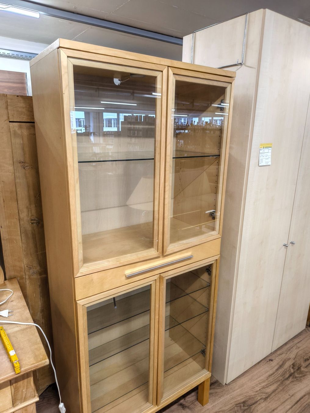 Vitrines: Vitrine beleuchtet – D'occasion à Basel par bk_brockibasel 1