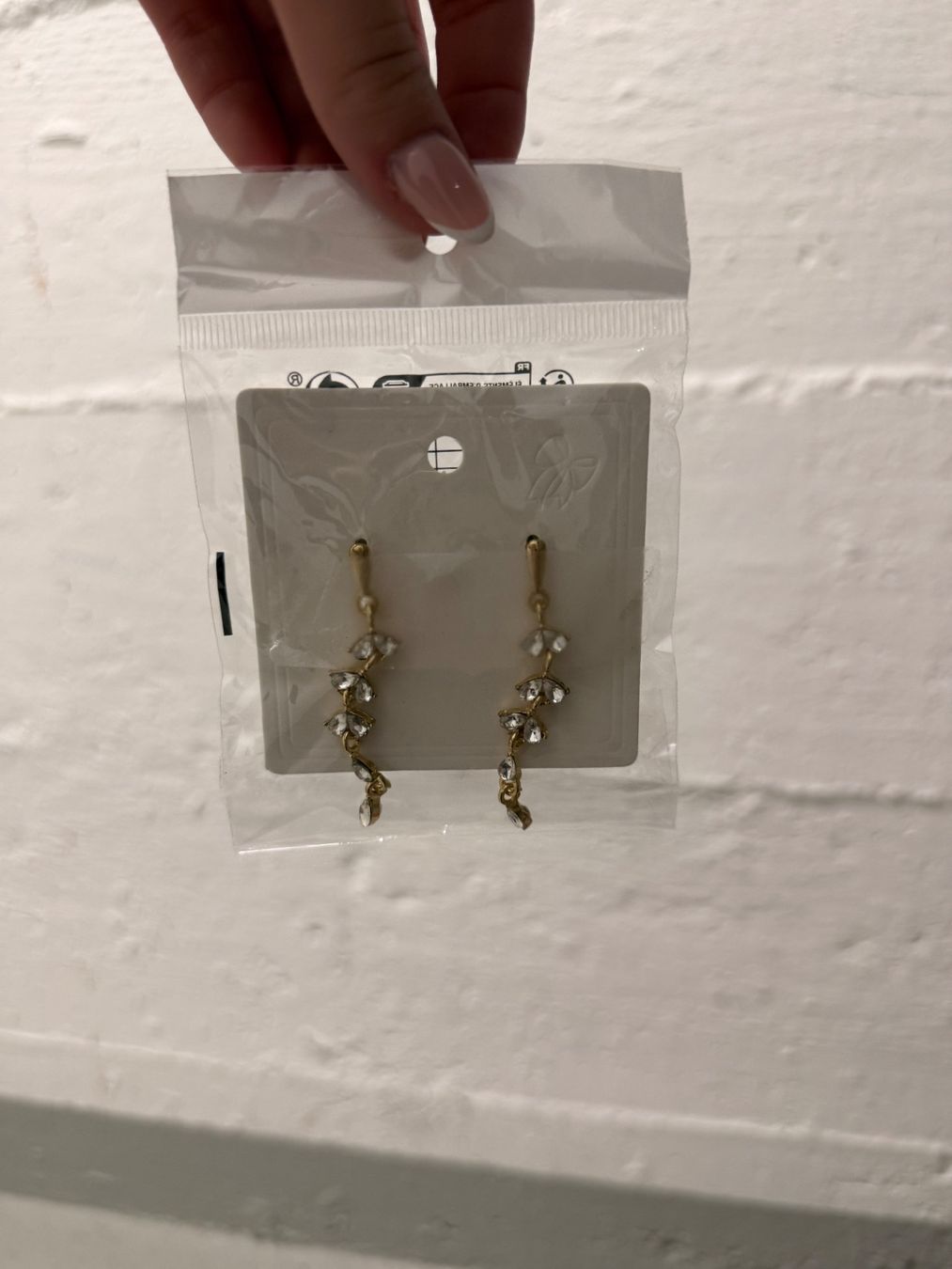 Orecchini pendenti & Orecchini a lobo: Ohrringe mit Strasssteinen goldfarben neu! – Nuovo e nell'imballaggio originale da Zürich venduto da Cleo234 3