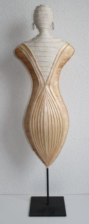 Figuren: Damenfigur aus Abaca – Neu und originalverpackt aus Wetzikon ZH von Alpari