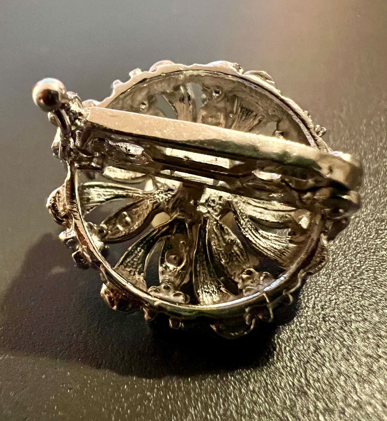 Broches & Aiguilles: Silber-Brosche mit Steinen – D'occasion à Chur par Penting1935 3