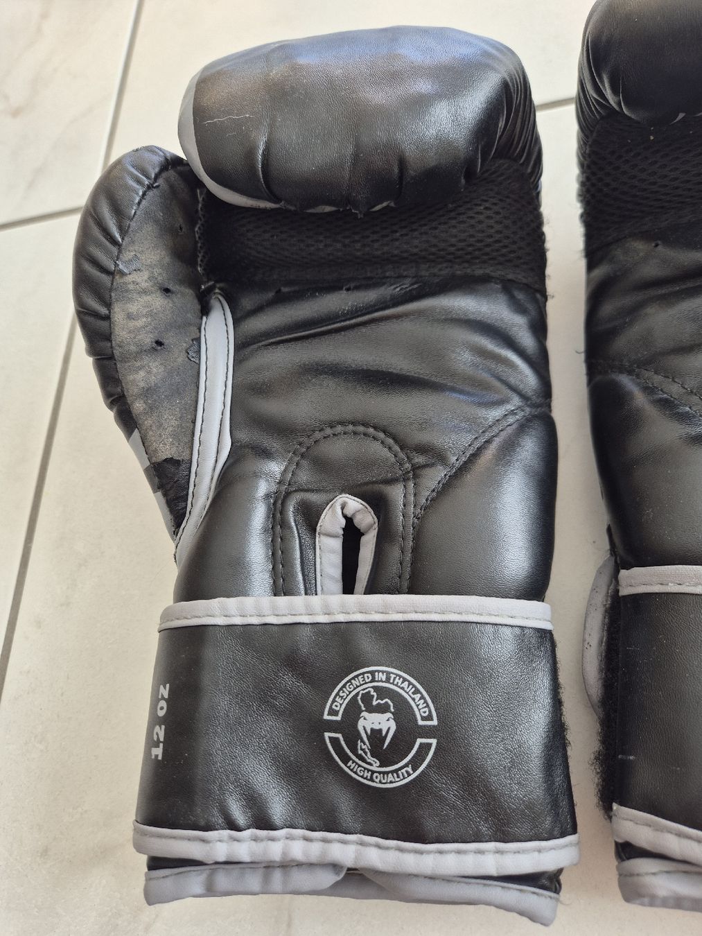 Guanti & manicotti: Box Handschuhe – Usato da Rudolfstetten venduto da Natalie_0404 1