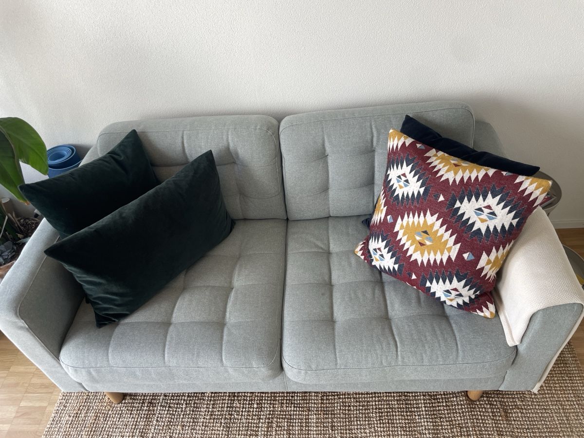 Ikea Sofas: Sofa 2-Sitzer grau  – D'occasion à Basel par dov_6hnv 1