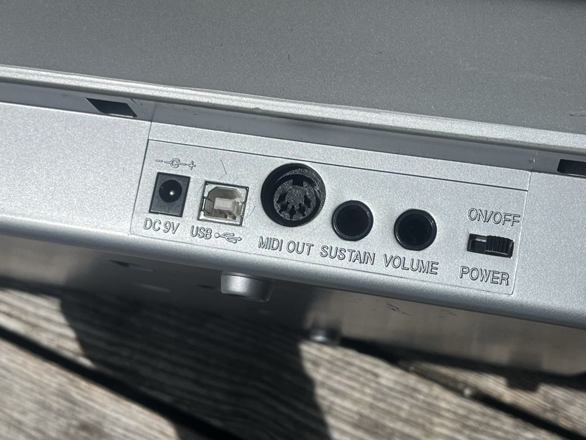 M-Audio Strumenti musicali: M-Audio Keystation 88es Keyboard — MIDI-Controller – Usato da Wiesenberg venduto da swissantik 3