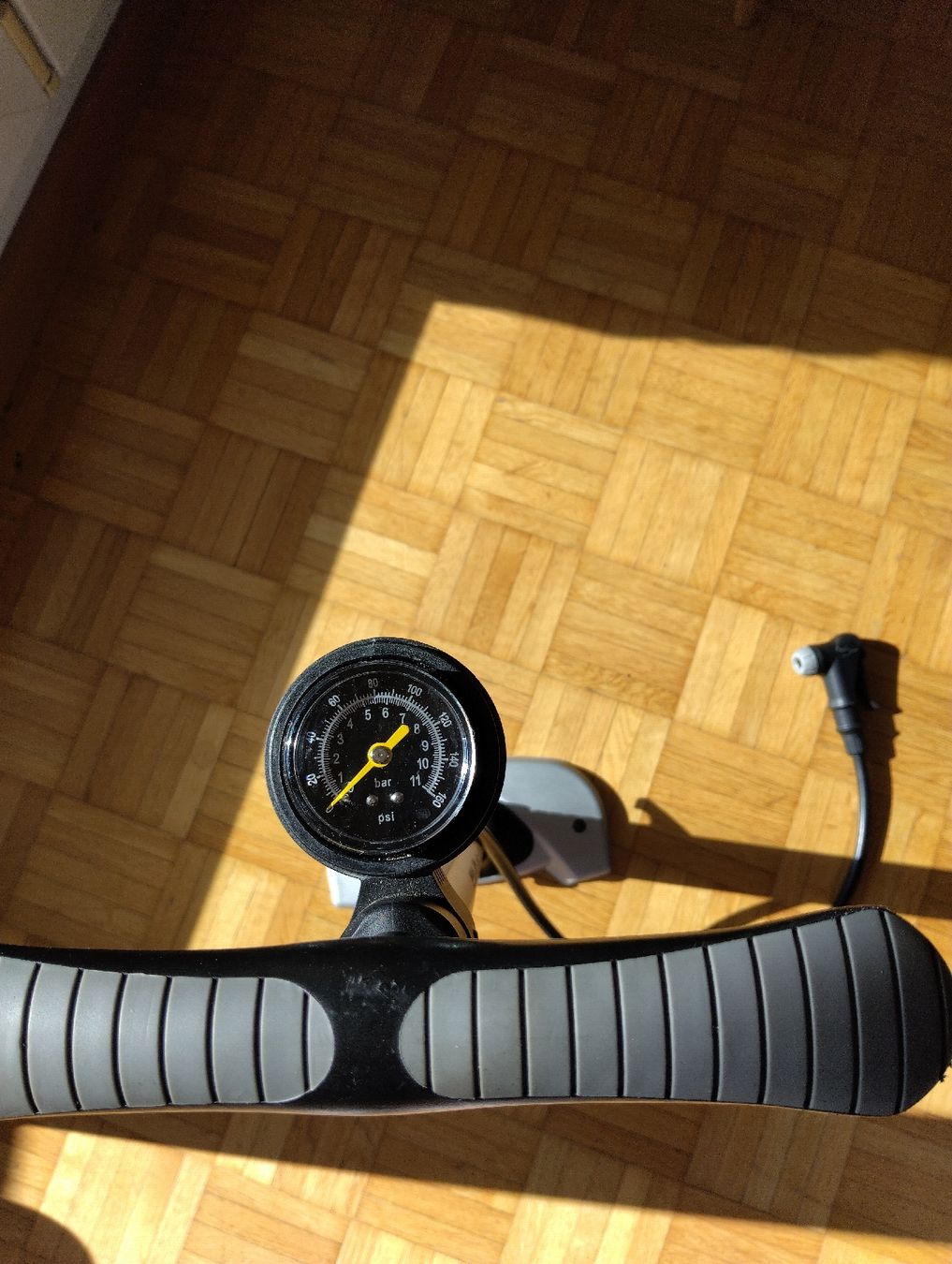 Pompe: Velopumpe Giyo (neuwertig) – Nuovo (secondo la descrizione) da Zürich venduto da inho 3
