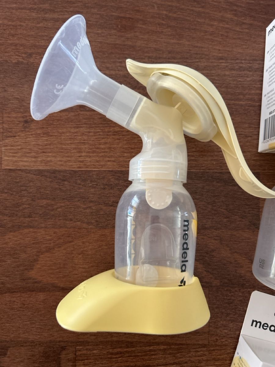 Medela Accessori per l’allattamento: Medela Milchpumpen mit Zubehör Set – Nuovo (secondo la descrizione) da Gerzensee venduto da Itali03 1