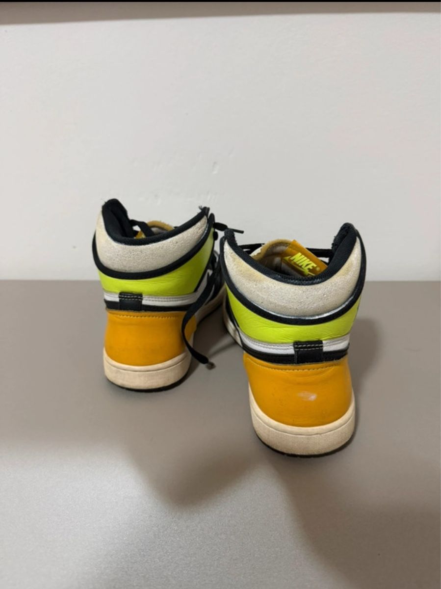 Jordan Scarpe da uomo: jordan 1 retro high white black volt university gold  – Usato da Vich venduto da yva_pgr7 5