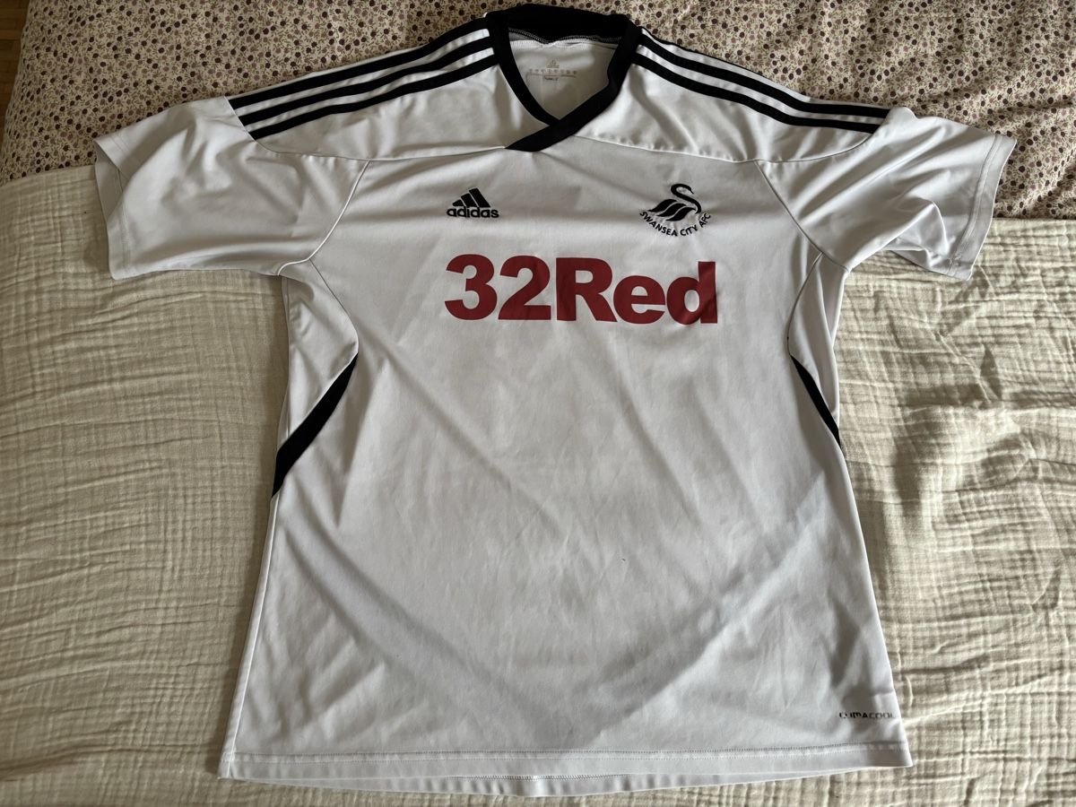 Adidas Canottiere & Pantaloni: Swansea maillot n11 – Usato da Le Grand-Saconnex venduto da focamix