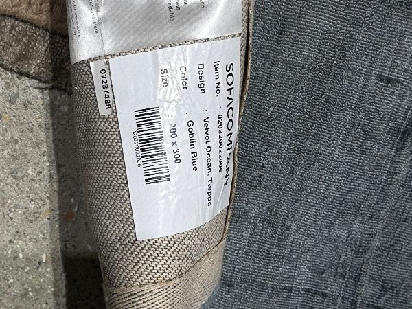 Tappeti: Teppich - Velvet Ocean - Goblin Blue – Difettoso da Bern venduto da Sofa_Company_Bern 2